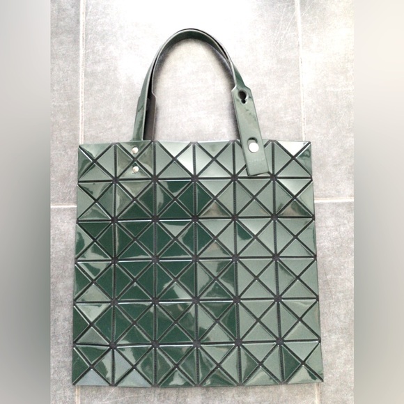 ISSEY MIYAKE Bao Bao Dark Green Tote Bag - New without Tag - Picture 2 of 6